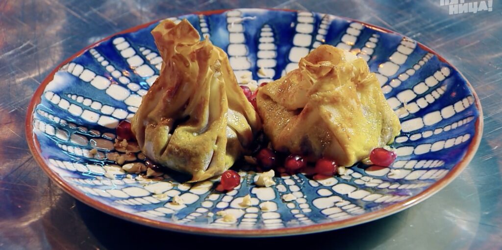 Пахлава в форме хинкали 