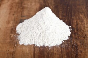 Картофельный крахмал на столе