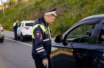 Сотрудник ДПС остановил машину