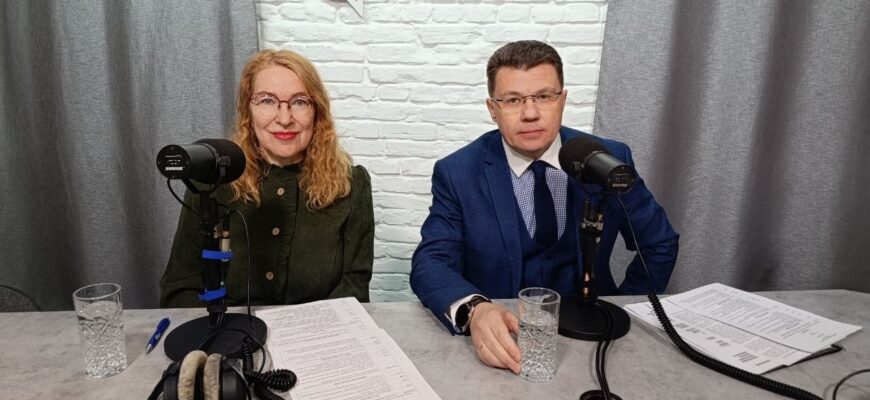 Главные специалисты областной библиотеки