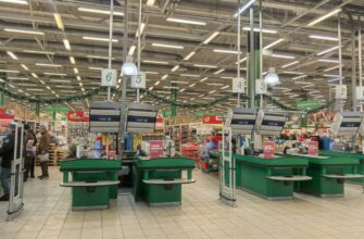 Кассы в супермаркете